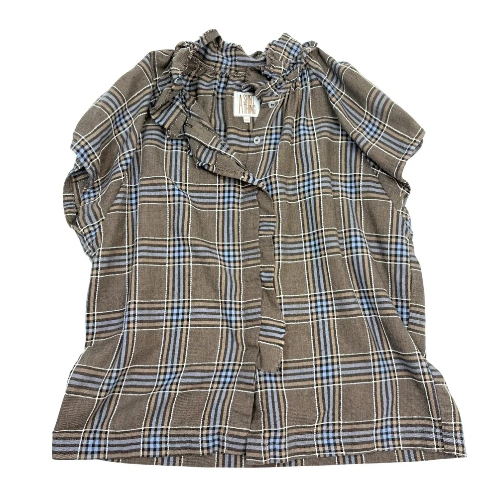 A Shirt Thing Los Angeles Plaid Ruffle Neck Short‎ Sleeve Button Up Shirt Sz M/L